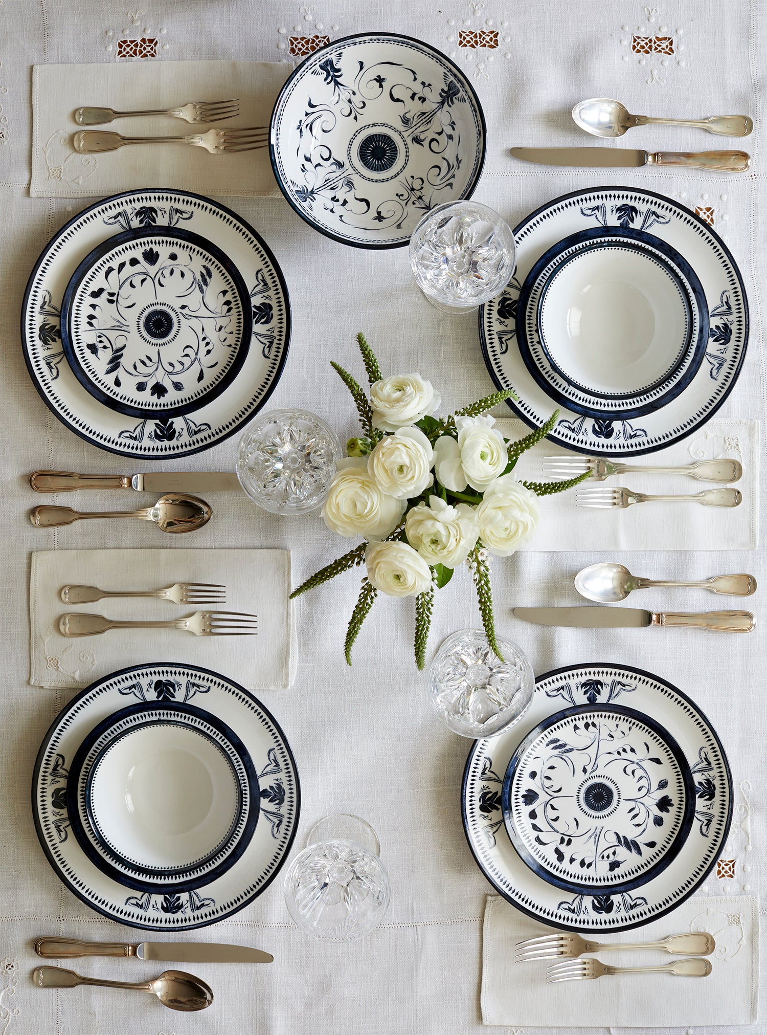 Bruges Porcelain Dinner Plate, Set of 4 - Image 4