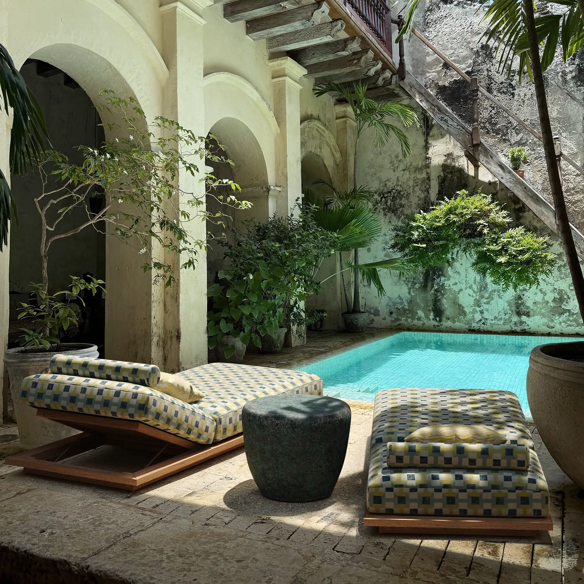 S2 Teak Chaise Lounge - Image 2
