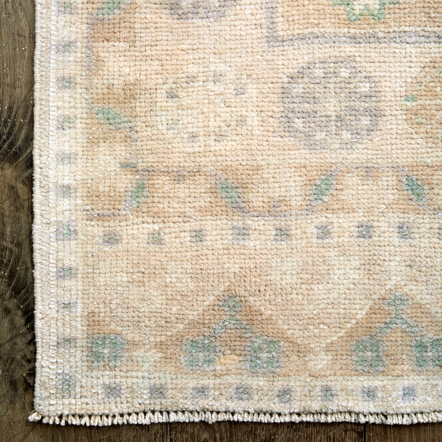 Vintage 1960's Anatolian rug - 4'9" X 8'1" - Image 2