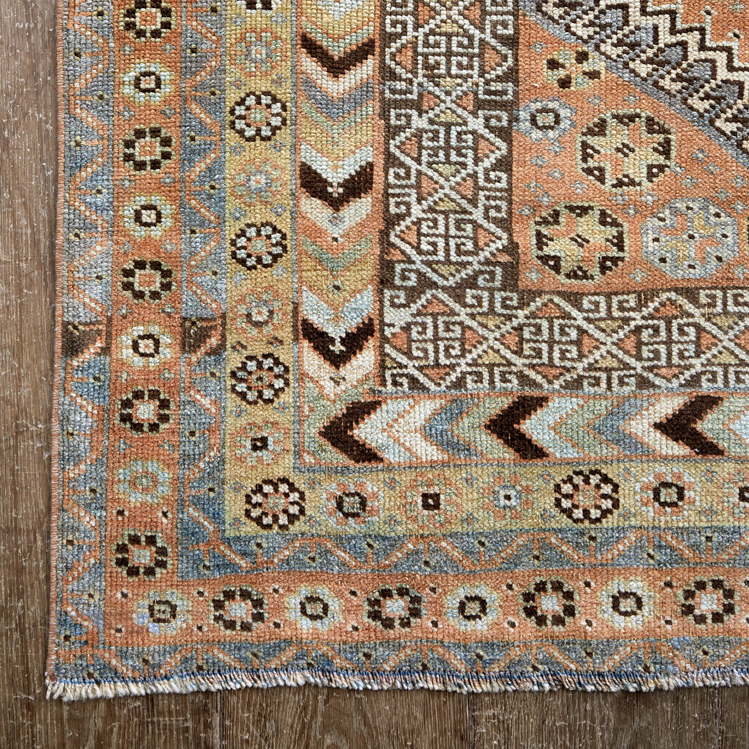 Vintage 1960's Northwest Persia Serab rug - 4'5" x 8'11" - Image 3